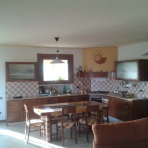 Cucina moderna in frassino